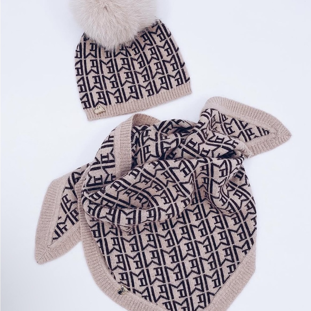 MILOVES SET Stylish Beige and Black Kids CASHMERE Beanie and Scarf Set